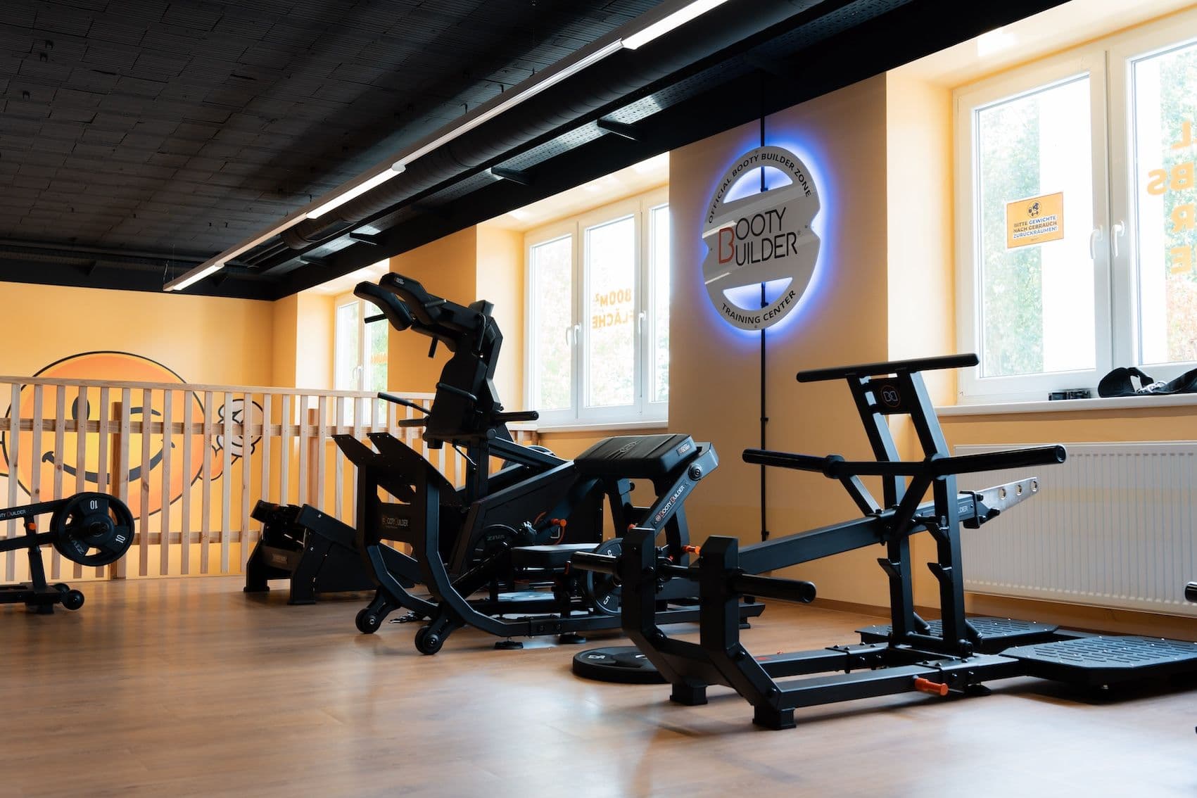 Club Amstetten Booty Builder Corner