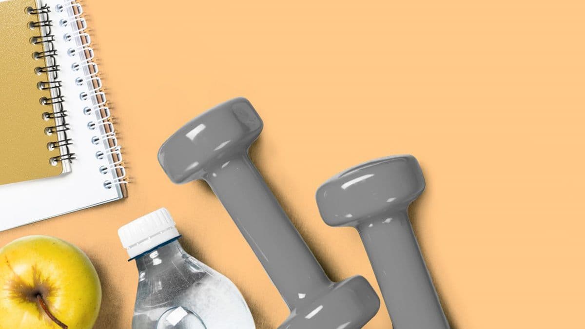 Bild von Hantel und Wasserflasche